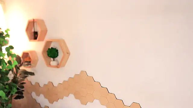  MayaMoon  online show from November 15, 2025, 5:16 am