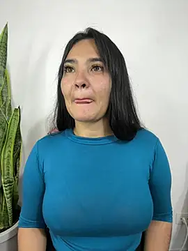 meli  brown online show from May 7, 2026, 10:15 pm
