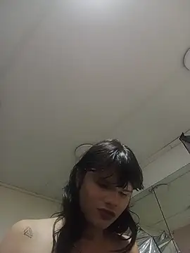 NATASHAA WINZ online show from May 17, 2026, 7:28 am