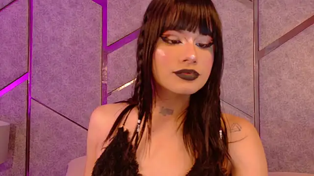 NATASHAA WINZ online show from June 21, 2026, 4:04 am