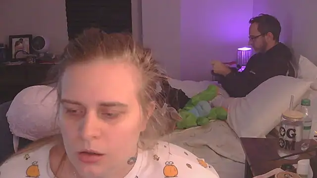 Sexyblonde12344 online show from November 22, 2025, 11:59 pm