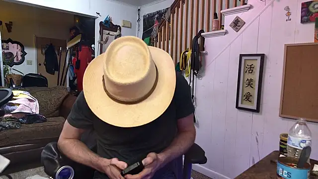 MasterDaddyCool online show from December 3, 2025, 2:41 am