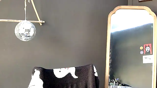 jinjasnack online show from March 22, 2026, 9:07 pm