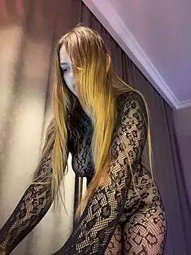 Snapshot of Nikole_Boom chatting on September 25, 2025, 7:06 pm Nikole Boom online show from September 25, 2025, 7:06 pm