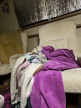 ladyboatlady online show from March 7, 2026, 7:11 pm