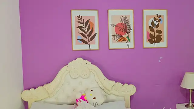 SamantaKane online show from April 12, 2026, 4:06 am