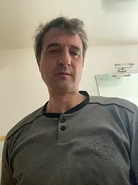 Snapshot of sasatimido chatting on May 3, 2026, 6:41 am sasatimido online show from May 3, 2026, 6:41 am