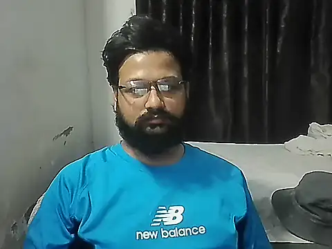 Dollseye online show from April 15, 2026, 1:29 pm