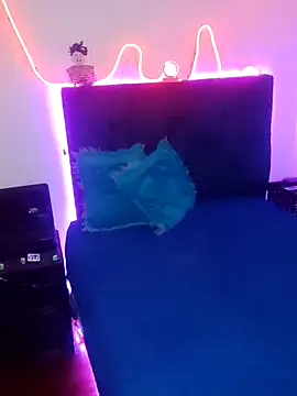 Tattoboy19cm online show from September 14, 2025, 11:59 pm