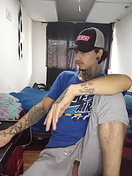 Snapshot of Tattoboy19cm chatting on June 6, 2026, 7:29 pm Tattoboy19cm online show from June 6, 2026, 7:29 pm