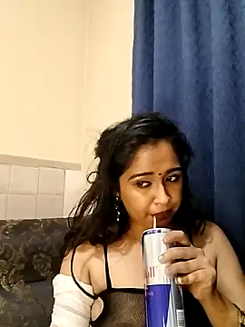 cute indianxo online show from March 5, 2026, 6:15 pm