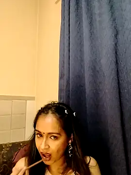 cute indianxo online show from April 1, 2026, 6:38 pm