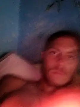 Snapshot of Davidg244 chatting on October 3, 2025, 12:07 am Davidg244 online show from October 3, 2025, 12:07 am