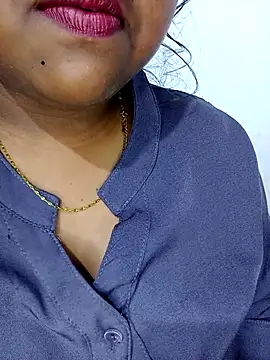 Snapshot of Noty-Angel chatting on November 28, 2025, 4:04 am Noty-Angel online show from November 28, 2025, 4:04 am