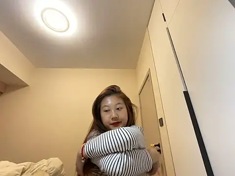 xena0501 online show from February 21, 2026, 3:02 pm