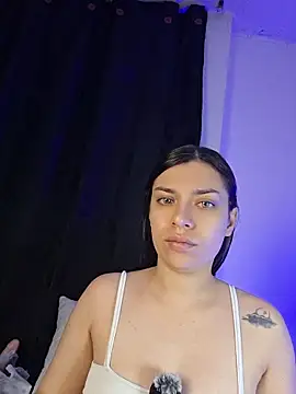 AmaiaSalvatore online show from February 11, 2026, 11:54 pm