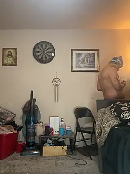 silverbay-456 online show from February 11, 2026, 1:16 pm