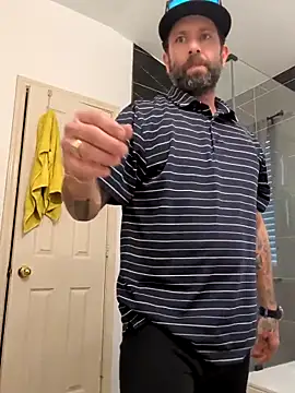 danoo84 online show from April 11, 2026, 11:42 pm