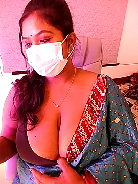 Snapshot of Cutee_Amrita chatting on June 13, 2026, 11:02 pm Cutee Amrita online show from June 13, 2026, 11:02 pm