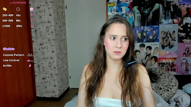 LucyRose3 online show from October 9, 2025, 4:32 am