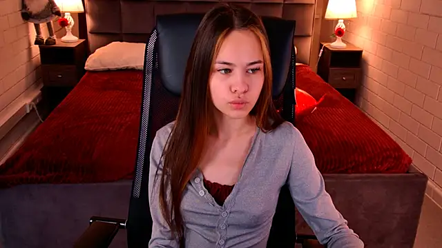 UliaNeer online show from February 27, 2026, 5:07 am