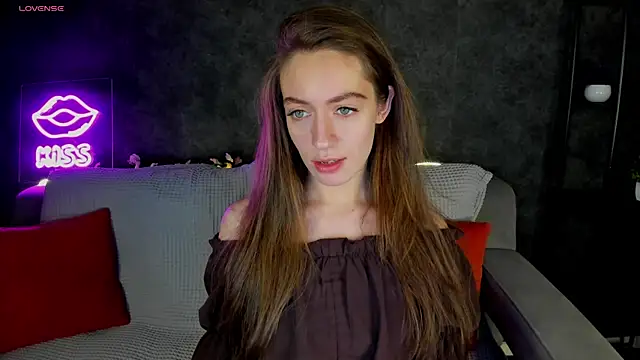 Agnes Wells online show from April 3, 2026, 1:03 am