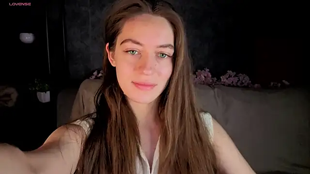 Snapshot of Agnes_Wells chatting on June 29, 2026, 1:12 am Agnes Wells online show from June 29, 2026, 1:12 am