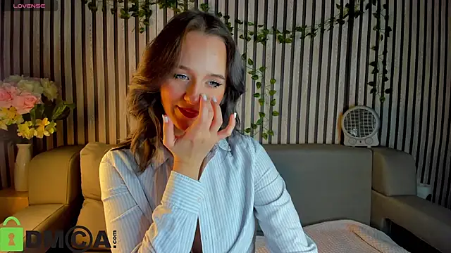 Casey Sweeet online show from November 14, 2025, 5:33 pm