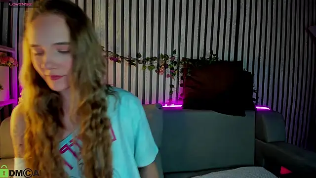 Snapshot of Casey_Sweeet chatting on February 19, 2026, 9:16 am Casey Sweeet online show from February 19, 2026, 9:16 am