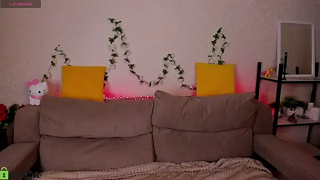 Casey Sweeet online show from April 8, 2026, 12:38 pm