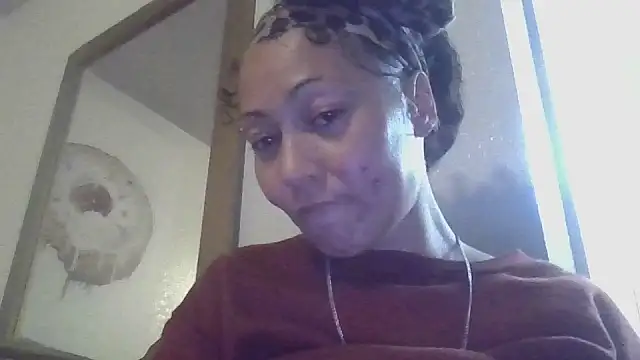 Snapshot of Flossee chatting on September 30, 2025, 5:34 am Flossee online show from September 30, 2025, 5:34 am