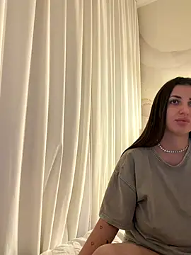 TiffaNoel online show from November 29, 2025, 3:15 pm