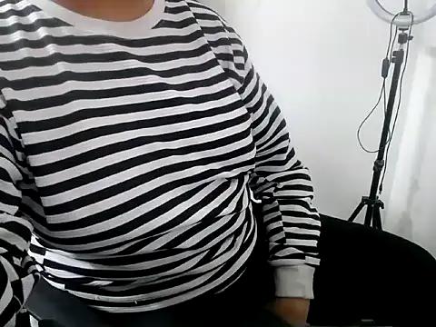 Roshi Love online show from February 15, 2026, 4:47 pm