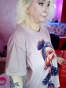 SquirtMilf00 online show from March 22, 2026, 3:21 am