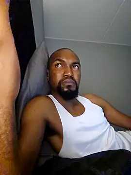 mojaymort online show from October 30, 2025, 5:24 pm