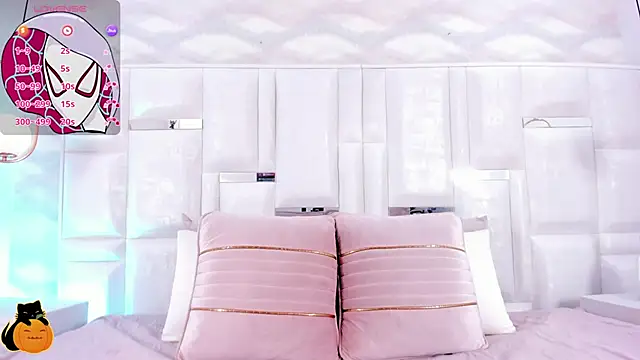 Im Molly Angel online show from October 24, 2025, 8:16 pm