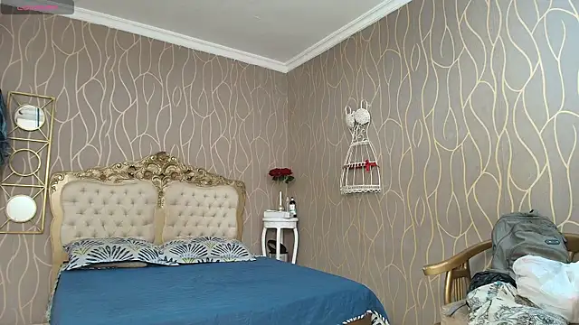 katybrownss online show from December 1, 2025, 7:30 pm