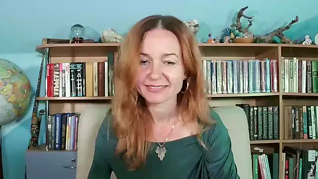 Snapshot of Foxilady357 chatting on October 13, 2025, 2:28 pm Foxilady357 online show from October 13, 2025, 2:28 pm