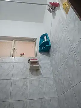 Valenn fernandez online show from March 6, 2026, 3:52 pm