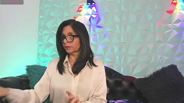 SabinaDeluxe cg online show from September 11, 2025, 1:55 pm