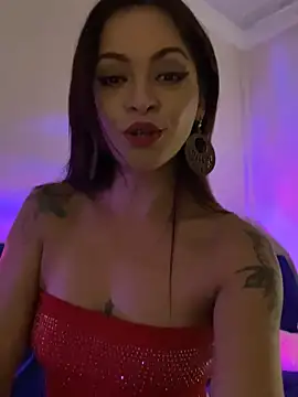 TayllorSweet  online show from June 19, 2026, 1:21 am