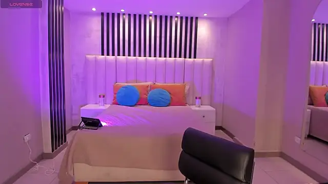 MilaLawrence online show from March 3, 2026, 1:50 pm