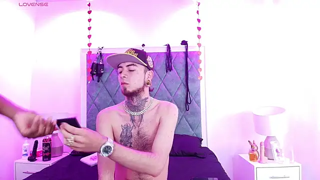 Snapshot of Asha_zuri_and_adam chatting on February 10, 2026, 12:31 pm Asha zuri and adam online show from February 10, 2026, 12:31 pm