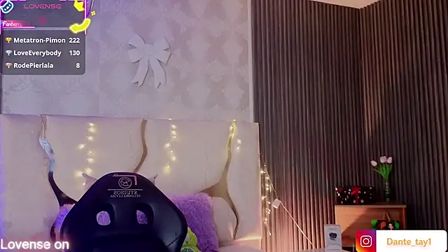 boyfox tay online show from March 2, 2026, 7:15 am