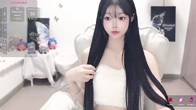 -EEBABY online show from December 15, 2025, 2:10 pm