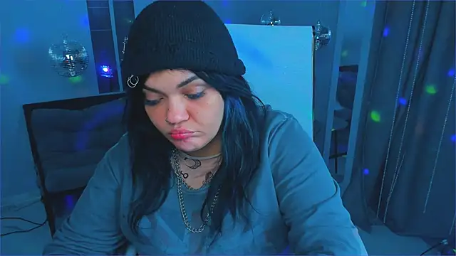 MaryHarrys online show from November 13, 2025, 11:25 pm