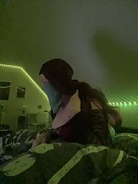 Sorelli1405 online show from December 13, 2025, 9:42 pm