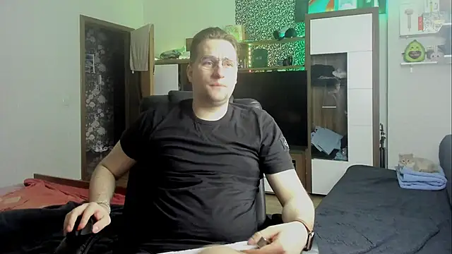 Snapshot of romiosabrino chatting on March 19, 2026, 2:32 pm romiosabrino online show from March 19, 2026, 2:32 pm