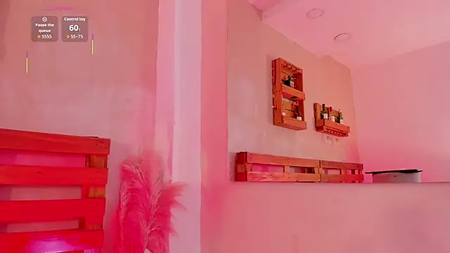 aisha duque online show from November 27, 2025, 7:38 pm