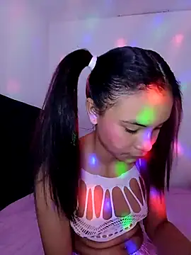 liz7skinny online show from March 23, 2026, 8:24 pm